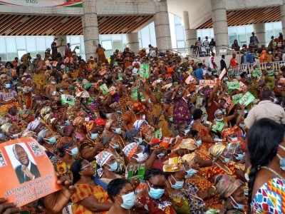 Côte d'Ivoire :  Les femmes Atchans goto soutiennent la candidature de Ouattara, Tchagba promet les accompagner lors de la campagne