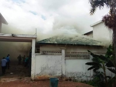 Côte d'Ivoire : À Bongouanou, des individus mettent le feu à la maison d'Affi N'guessan