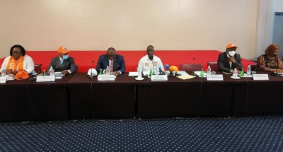 Côte d'Ivoire : Le RHDP annonce un Conseil politique mardi prochain au cours duquel, Ouattara s'adressera aux militants, élus