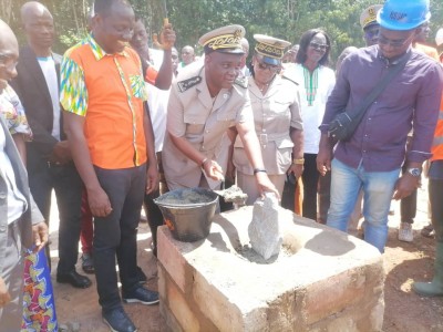 Côte d'Ivoire : Pour faire face à la cherté de la vie dans le Gôh, le préfet pose la première pierre du marché de gros à Gnatroa