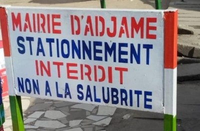 Côte d'Ivoire : Affaire de pancarte « Stationnement interdit, non à la Salubrité », les précisions de la Mairie d'Adjamé