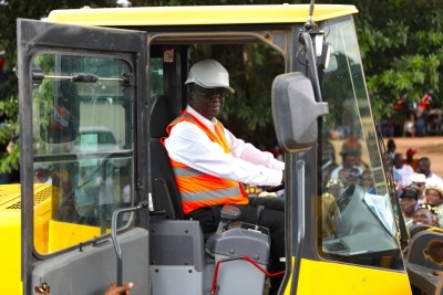 Côte d'Ivoire : Jeannot Ahoussou Kouadio procède au lancement des travaux du Programme d'Entretien Routier (PER) 2023-2025 dans la Région du Bélier