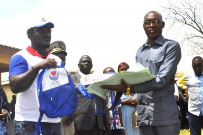 Côte d'Ivoire : Rentrée Scolaire 2023-2024, plus de 1000 élèves soulagés avec des kits Scolaires à Odienné