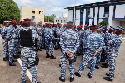 Côte d'Ivoire : Le Général Apalo donne des instructions fermes pour le respect des 33 barrages et met en garde : « Nous avons prêté serment pour protéger les populations et non le contraire »