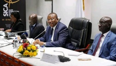 Côte d'Ivoire :   SICA 2023, Amadou Coulibaly aux acteurs de l'audiovisuel : « Mobilisons-nous pour faire d'Abidjan la destination privilégiée de la création audiovisuelle »