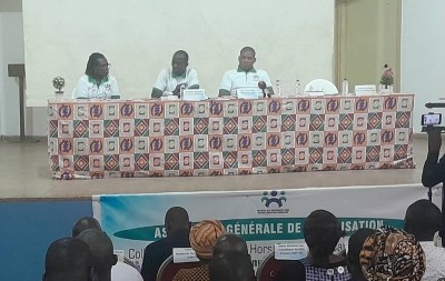 Côte d'Ivoire : Enseignants hors secteur Éducation-Formation, plaidoyer  pour le maintien des 11 004 fonctionnaires enseignants concernés