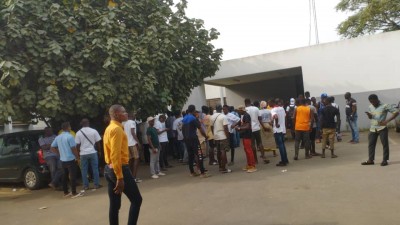 CAN 2023: Abobo, grogne des supporteurs Ivoiriens, face à une présumée pénurie des tickets de certaines catégories pour le match éléphants vs RD Congo