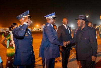 Côte d'Ivoire : Crise à la Cedeao, Alassane Ouattara atterrit à Abuja