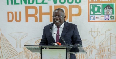 Côte d'Ivoire : Pour répondre  aux attaques du PDCI et du PPA-CI, le RHDP crée une tribune d'échanges avec les médias avec en ligne de mire les réalisations de Ouattara