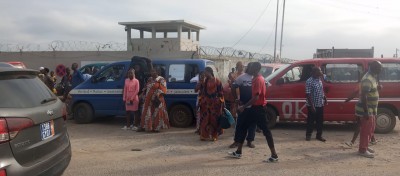 Côte d'Ivoire: Axe Bassam-Abidjan, les gbaka en grève à cause de la pléthore de syndicats, le transport fortement perturbé