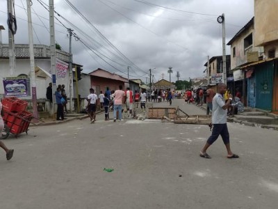 Côte d'Ivoire: Adjamé Village, un déguerpissement vire à l'affrontement, faisant une dizaine de blessés, dont des cas graves