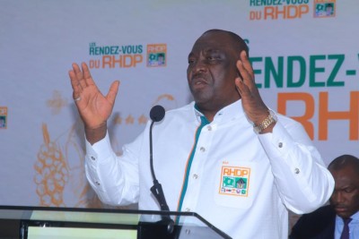 Côte d'Ivoire : Le RHDP à propos de Ouattara : « Nous avons à la tête de notre pays, un champion du social qui marche dans les pas et sur les traces de Félix Houphouët-Boigny  »