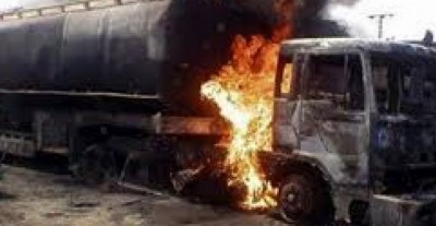 Nigeria : Au moins 48 morts dans une explosion après la collision entre deux camions