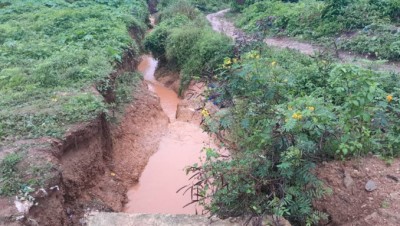 Côte d'Ivoire : Tragédie à Ouellé, une fillette de 4 ans emportée par les eaux en pleine averse