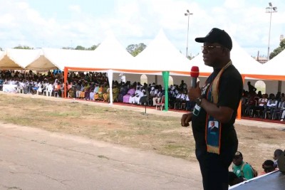 Côte d'Ivoire : Gbêkê, le ministre Assahoré met en garde le président de la jeunesse du conseil régional, « On va te combattre, on va t'attaquer...»