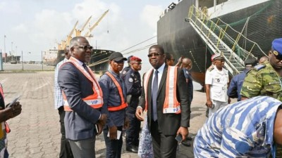 Côte d'Ivoire : Inspection rigoureuse de la cargaison du navire Zimrida en présence de la presse, le Port d'Abidjan rassure sur la sécurité du nitrate d'ammonium