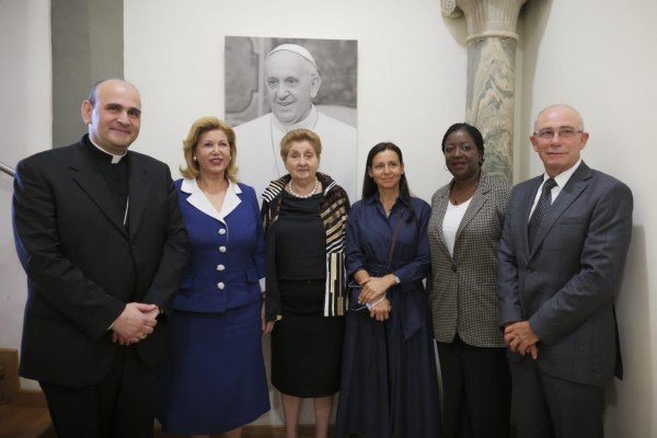 Ivory Coast: Dominique Ouattara signs a memorandum of understanding between the HME of Bingerville and the Bambino Gésu pediatric hospital of the Vatican