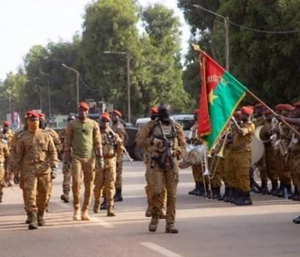 Burkina Faso : Le Capitaine Ibrahim Traoré Au Mali Pour Sa Première ...