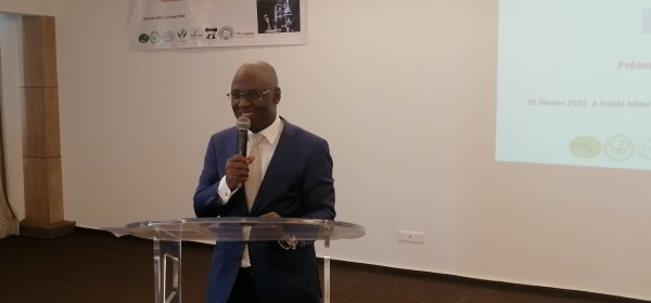 Côte Divoire Emergence Dans Le Monde De La Production Pétrolière Chimie Agro Alimentaire 