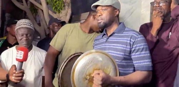 Sénégal Son Meeting Interdit Ousmane Sonko Appelle à Un Concert Des