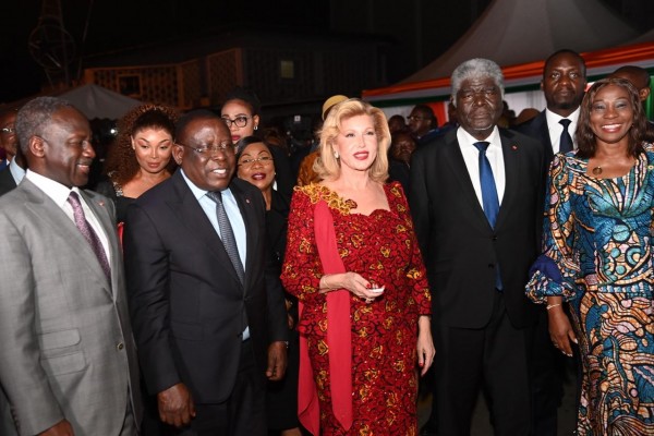 Côte d'Ivoire : Fêtes de fin d'année 204, Dominique Ouattara lance « l'illumination » des fê...