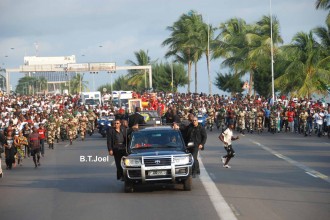 LÂ’émouvant adieu au Président Bongo Ondimba à  Libreville