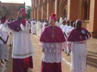 Révision constitutionnelle: lÂ’Eglise dit non à  sa façon