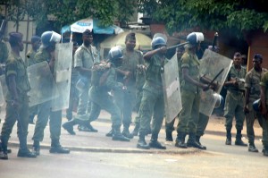 TRIBUNE: MilitairesÂ… togolais, on vous hait !