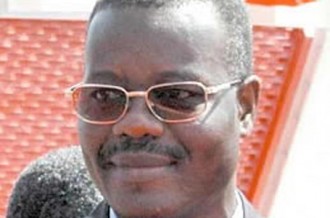 Elections Benin 2011: Alain Adihou quitte Abt pour lÂ’Un, 23 candidats convoqués ce jour à  la Cour constitutionnelle