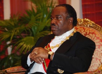 Gabon:Le gouvernement d'A.M.O encerclé et affamé par Ali Bongo