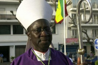 Le cardinal Sarr «ne sÂ’oppose pas» à  la riposte du curé contre Wade