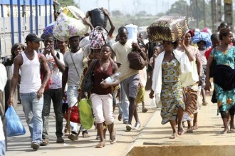 GUERRE CI: Des migrants guinéens marchent jusquÂ’à  Dakar