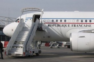 Wade  sÂ’offre lÂ’avion de Sarkozy à  32 millions dÂ’euros (20 milliards Fcfa)