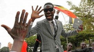 Ouganda: Le député et artiste Bobi Wine inculpé pour trahison