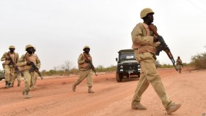 Burkina Faso: Un campement incendié par des présumés terroristes