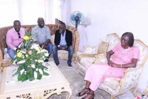 Côte d'Ivoire : Les artistes zouglou Yodé, Siro et Pat Sacko chez Simone Gbagbo