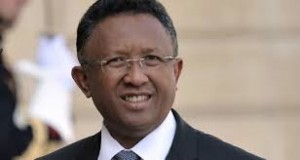 Madagascar:  Le Président   Hery Rajaonarimampianina présente sa démission