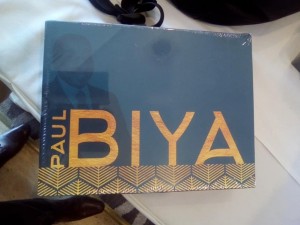 Cameroun :  A la découverte du coffret de deux livres qui va dynamiser la campagne de Biya