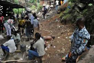 Côte d'Ivoire : Un prétendu policier à  la retraite interpellé dans un fumoir à  Attécoubé