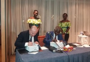 Côte d'Ivoire : Centrale hydroélectrique de Singrobo-Ahouaty, IHE et Eiffage signent un contrat de conception-construction