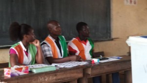 Côte d'Ivoire : Face à  la contestation du public, la CEI pond un communiqué ce jour sur l'absence des stickers sur les bulletins