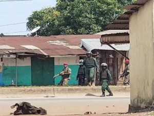 Guinée : Journée «ville morte», un jeune  homme reçoit une balle à  la poitrine à  Ratoma