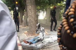 Sénégal : Un invalide s'immole par le feu devant les grilles du palais de la République, les raisons…