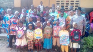 Côte d'Ivoire : Promesses non tenues de distribution gratuite de kits par le gouvernement, une association de jeunes,vole au secours des écoliers d'un village