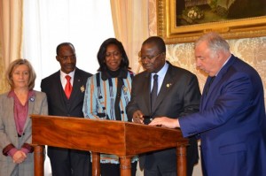 Côte d'Ivoire-France : Sénat, Ahoussou et son homologue français signent à  Paris un accord de coopération en six points