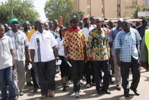 Burkina Faso : La société civile appelle à  «dire non», à  la hausse du prix des hydrocarbures