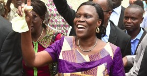 Côte d'Ivoire : Des organisations des Droits de l'Homme déposent un recours contre l'amnistie accordée à  Simone Gbagbo et autres