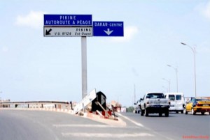 SénégalÂ : Acculée de toute part à  cause de ses tarifs exorbitants, Eiffage cède et baisse ses prix sur l'autoroute à  péage