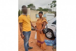 Côte d'Ivoire : Prise en chasse par la police, une femme en provenance du Ghana arrêtée avec plus de 120 kgs de cannabis dissimulés dans son véhicule